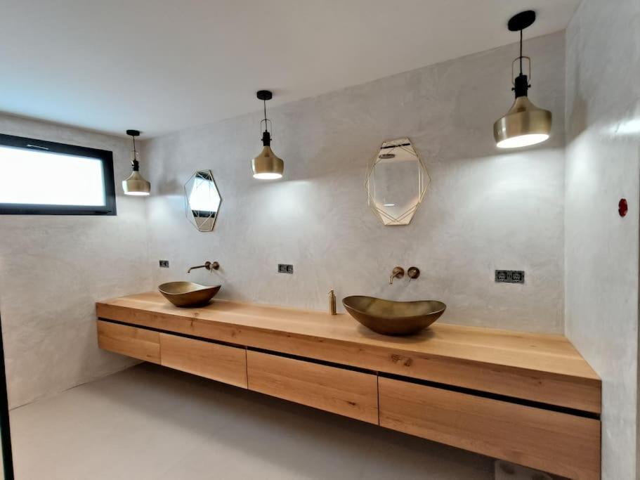 Industrial Luxury Nimes & Arles Villa Beaucaire  Bagian luar foto
