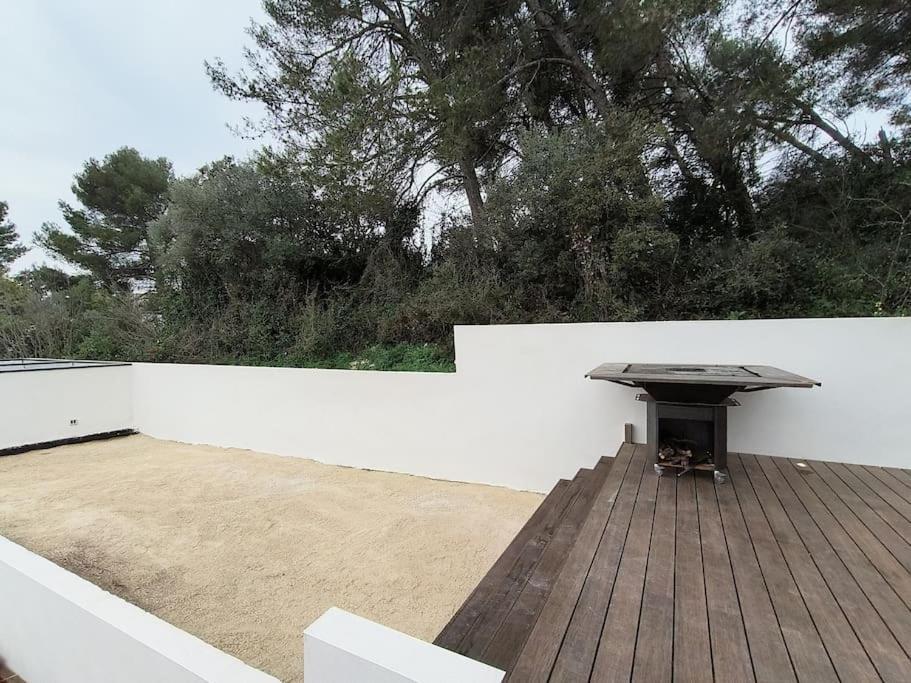 Industrial Luxury Nimes & Arles Villa Beaucaire  Bagian luar foto